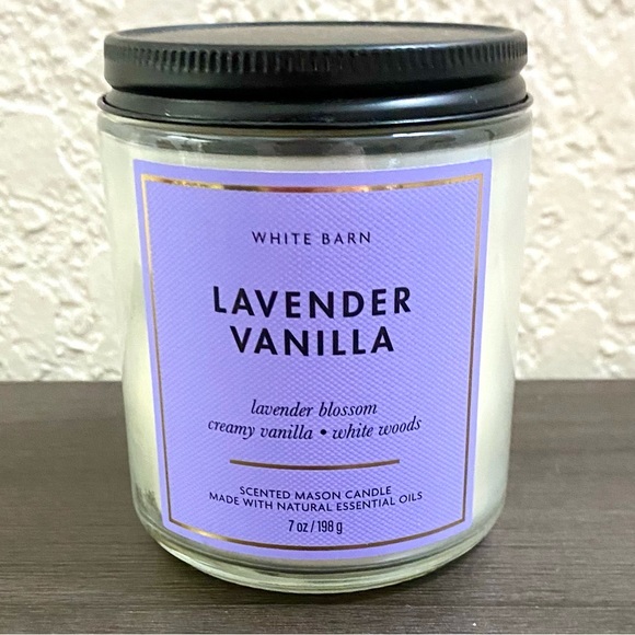 Bath & Body Works Lavender Vanilla Candle NWT - Picture 1 of 3